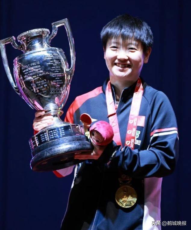 泰国选手实力超群,勇夺乒乓球冠军 泰国选手实力超群,勇夺乒乓球冠军