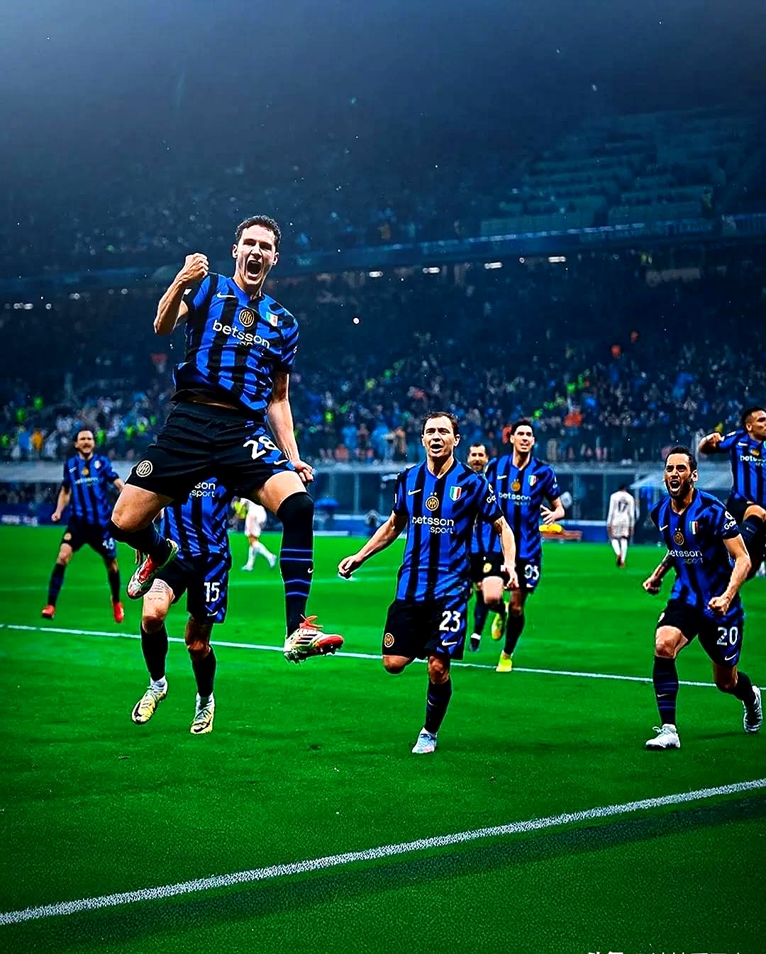 帕尔马主场绝杀AC米兰,豪取三分 帕尔马主场绝杀AC米兰,豪取三分