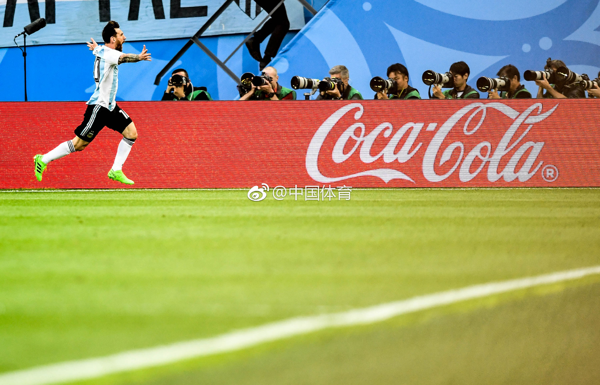 尼日利亚国家队惊险获胜,晋级形势危机重重 尼日利亚国家队惊险获胜,晋级形势危机重重