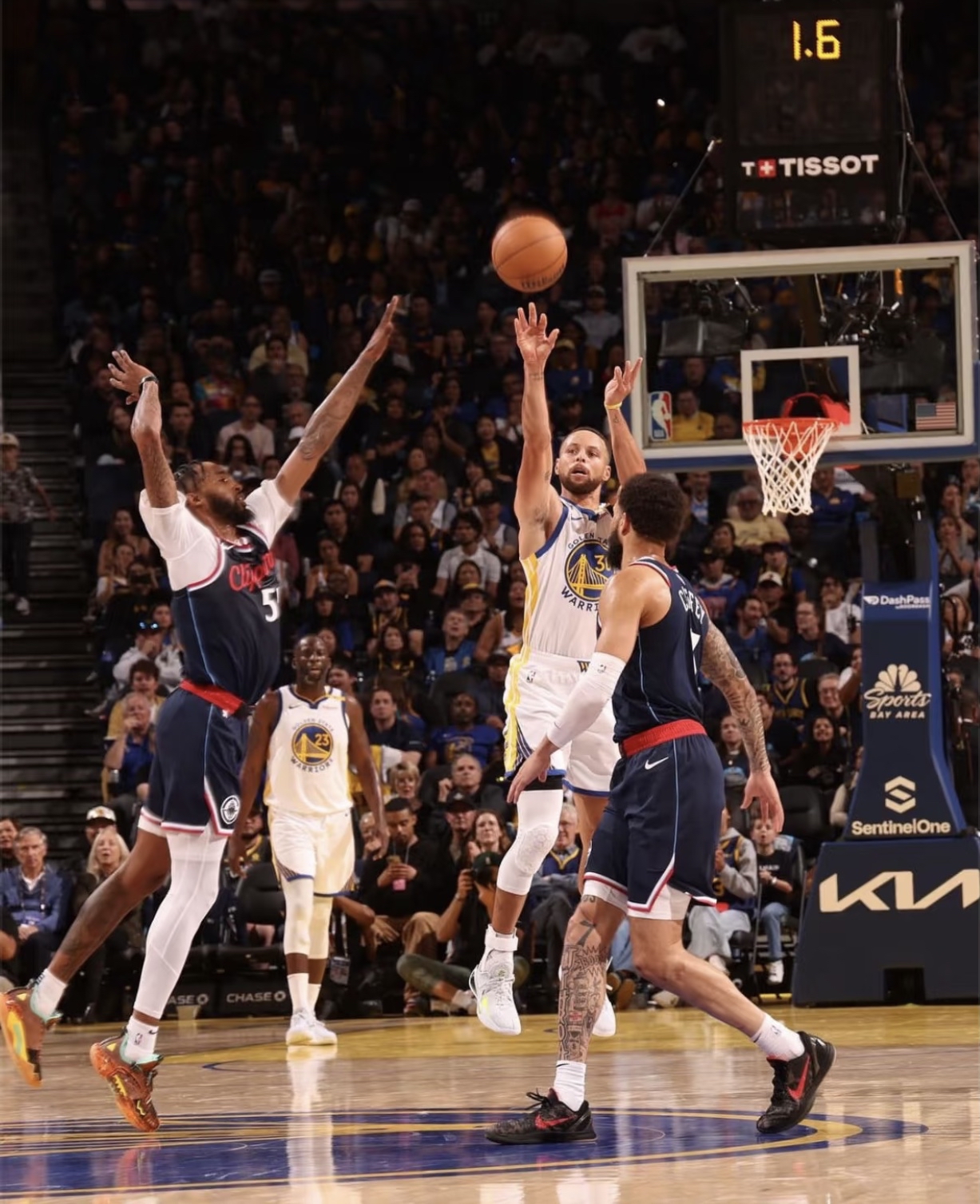 勇士背靠背战胜活塞,大豆准三双的简单介绍 勇士背靠背战胜活塞,大豆准三双的简单介绍