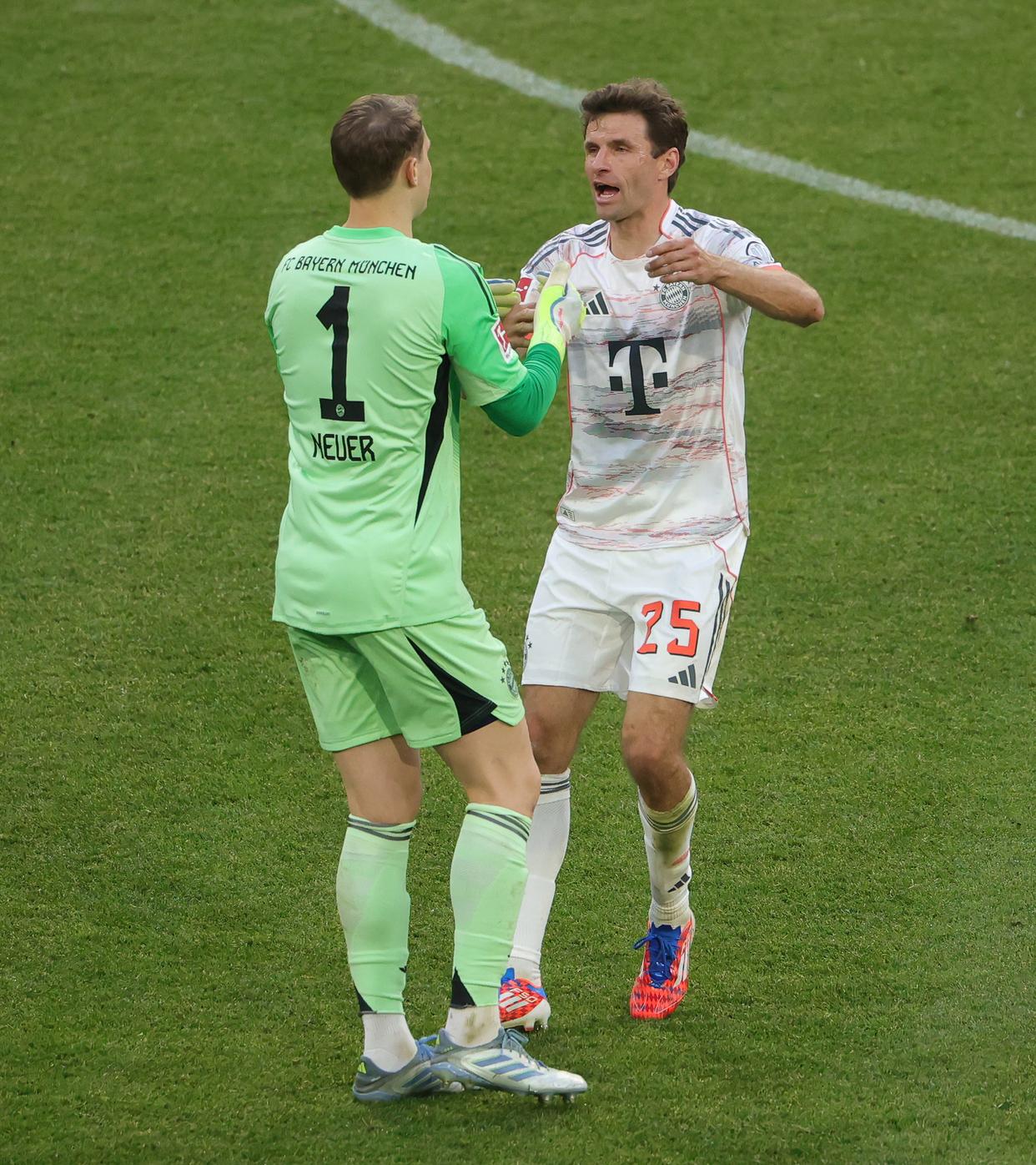 拜仁横扫对手,轻松取得下一轮比赛资格! 拜仁横扫对手,轻松取得下一轮比赛资格!