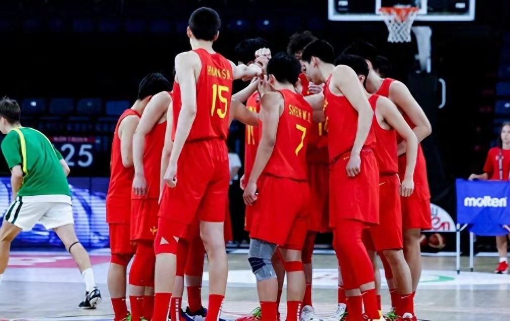 俱乐部联赛精彩继续!强队实力对决难分高下 俱乐部联赛精彩继续!强队实力对决难分高下